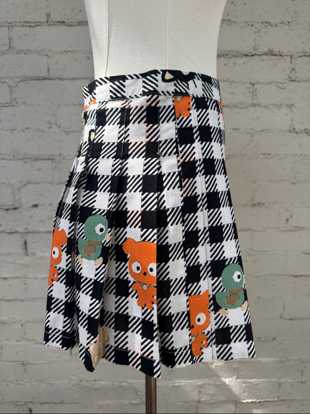 Dumbgood x Sanrio Chococat Pleated Mini Skirt Herringbone Size M - Picture 6 of 15